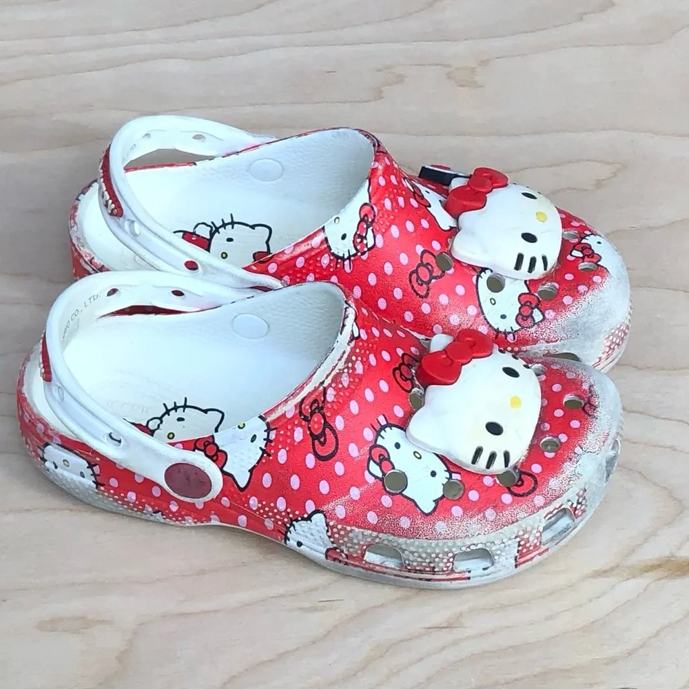 Crocs Hello Kitty Sanrio Clogs Red/White Kids Sz 13 (Used).